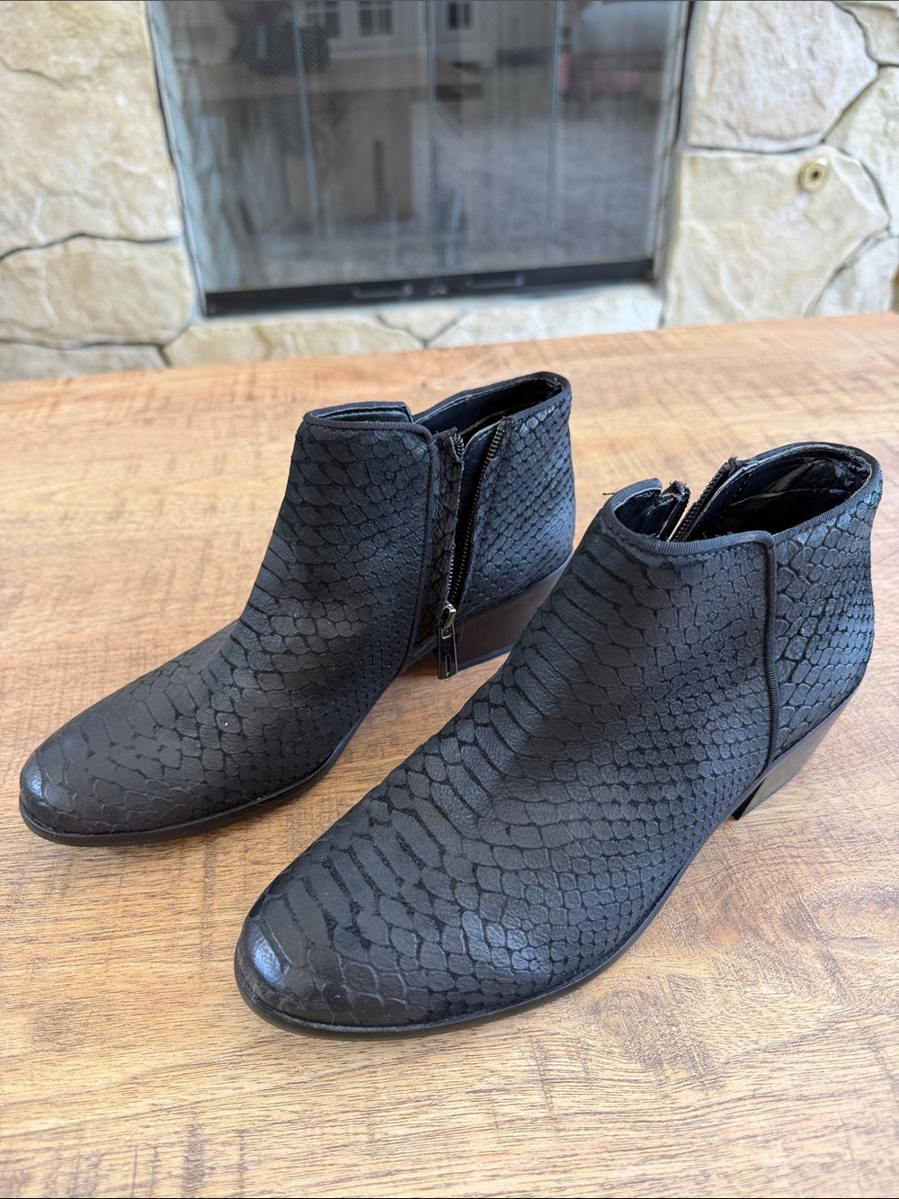 Women’s size 8.5 Sam Edelman black shoes